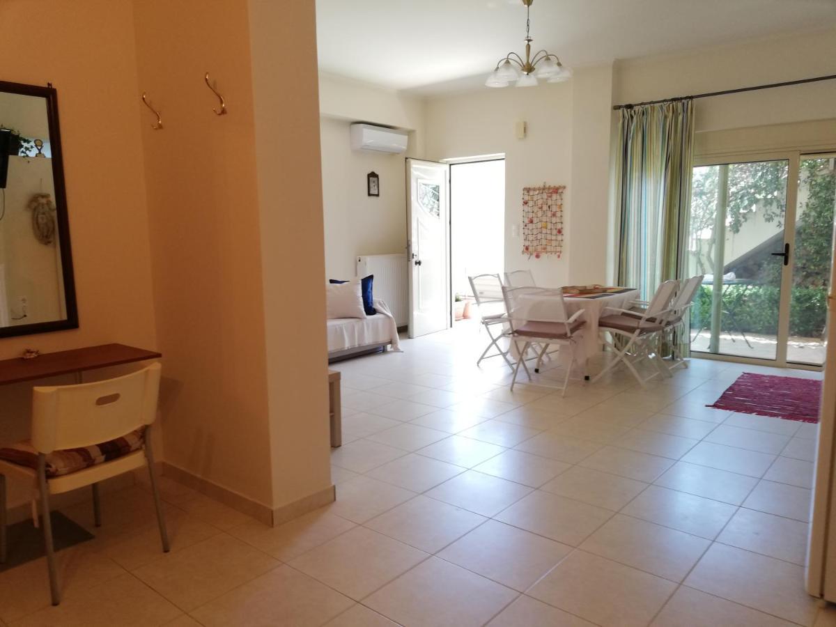 Althea Holiday Studio Agia Marina  Екстериор снимка